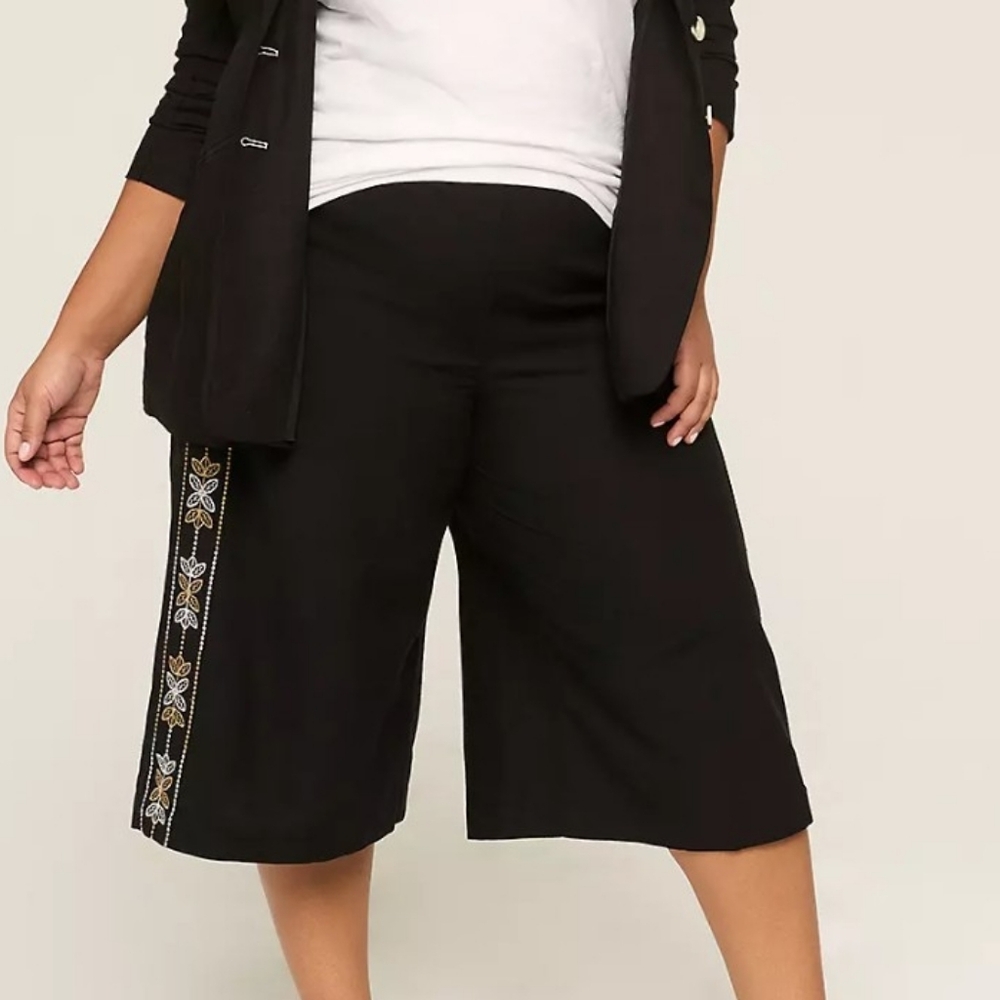 Layne Bryant Soft Linen Blend Wide Leg Embroidered Culottes